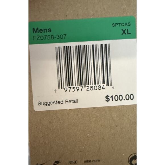 Nike Tech Standard Fit Taper Length UV Repel Athletic Pants Mens XL FZ0758-307 - Picture 3 of 3